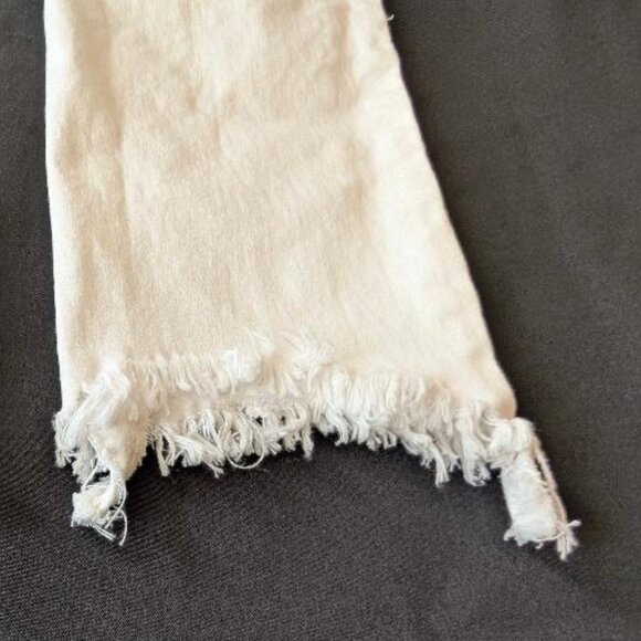 JOHN MARK FRAYED HEM; RAW EDGE; Sz. 12; White denim; Pre-owned great condition - Picture 7 of 10